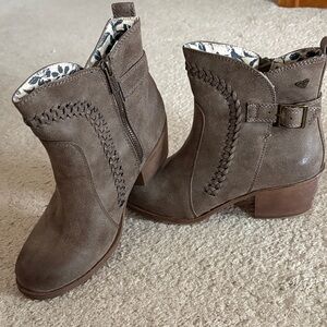 Roxy Taupe Ankle Boots with Braided Detail